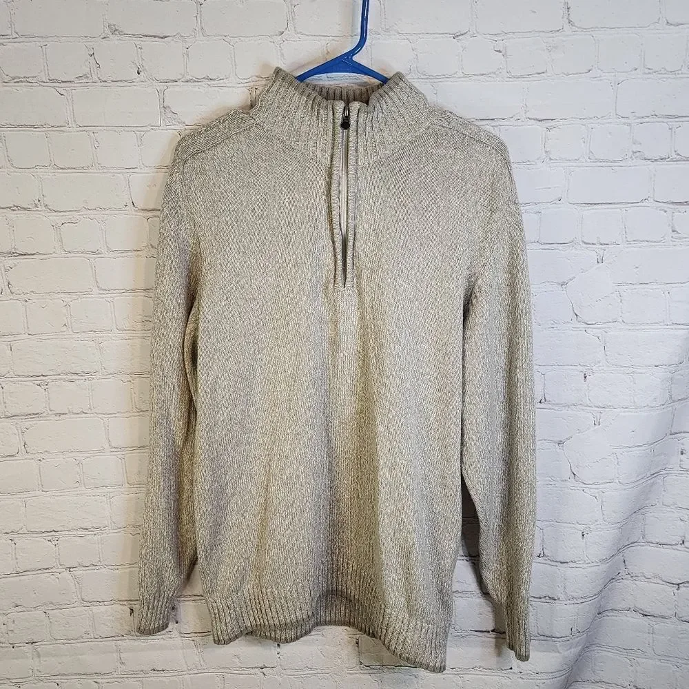 Men's Columbia zip-up fleece sweater, size Medium